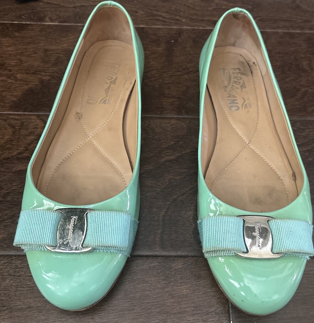Salvatore Ferragamo Green Patent Leather Varina Bow Flats Shoes 7 B